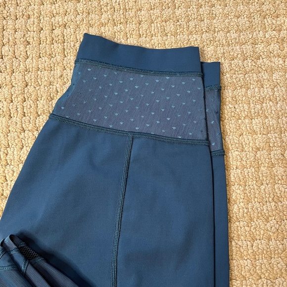 Vintage Lululemon High Rise Legging - Picture 4 of 4